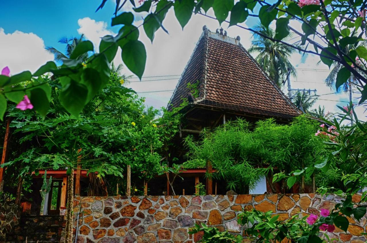 Ayu Hotel Karimunjawa-Inseln Exterior foto