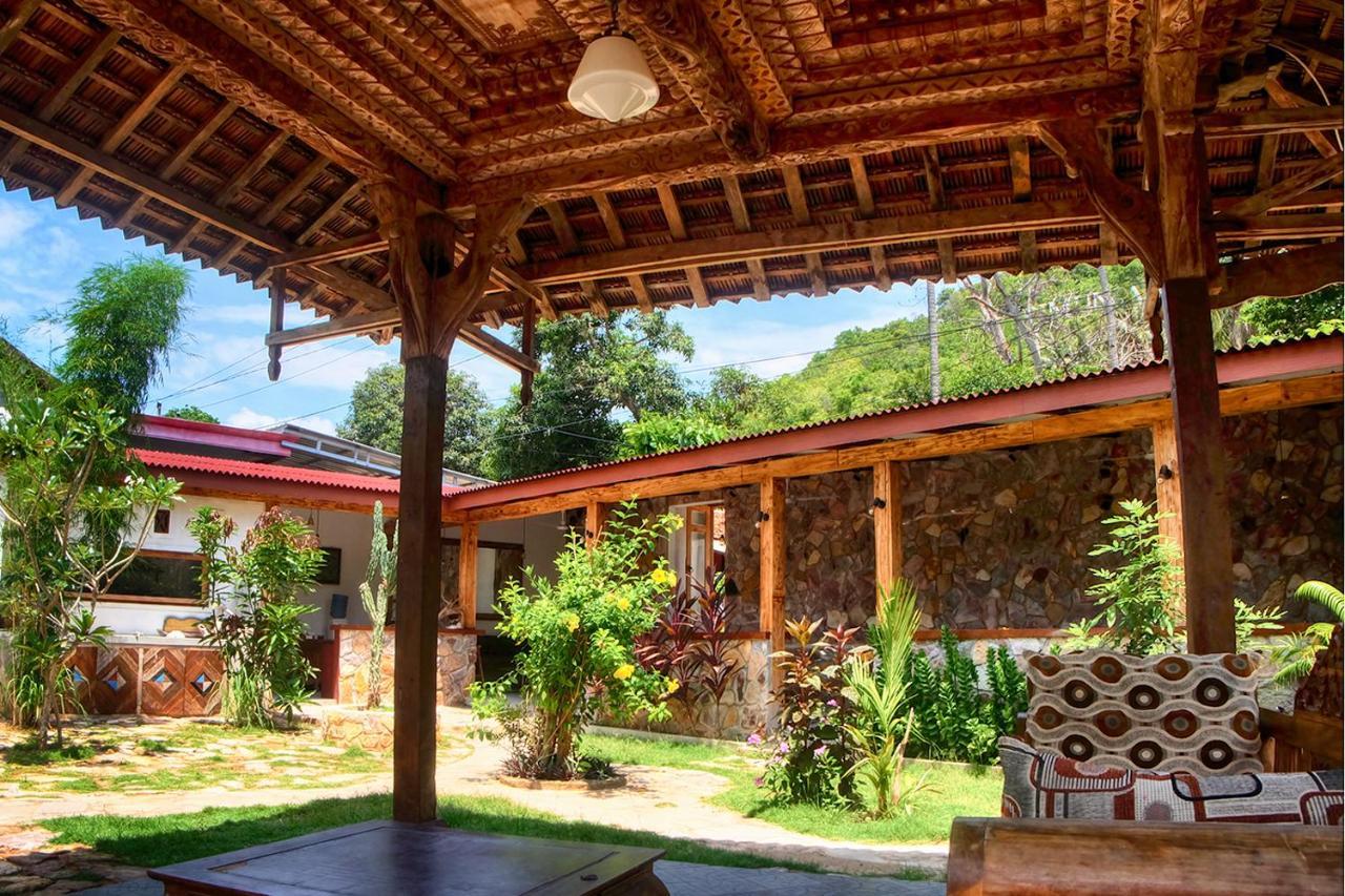 Ayu Hotel Karimunjawa-Inseln Exterior foto