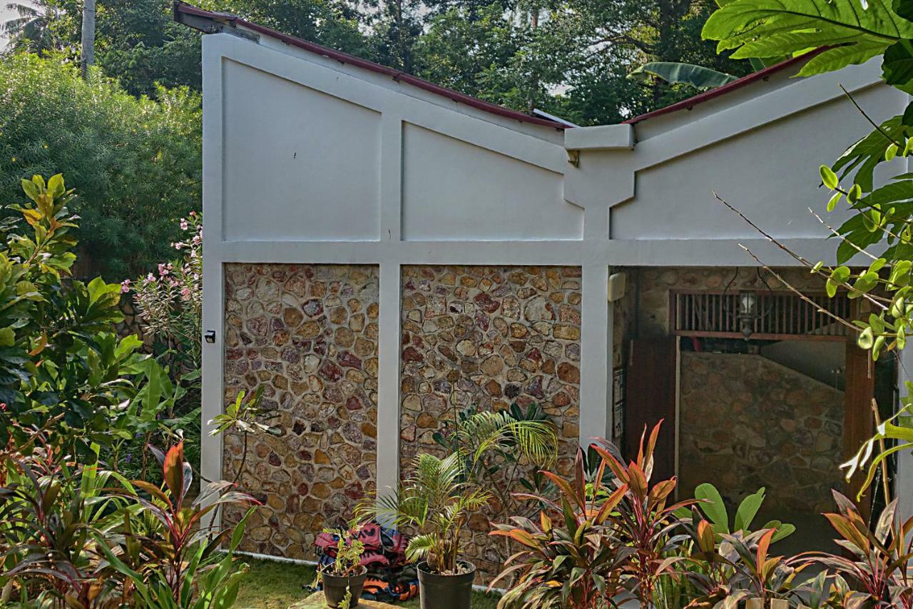Ayu Hotel Karimunjawa-Inseln Exterior foto